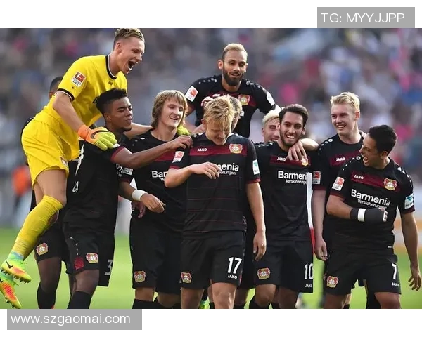 哪个足球明星在海外联赛中崭露头角引发热议与关注